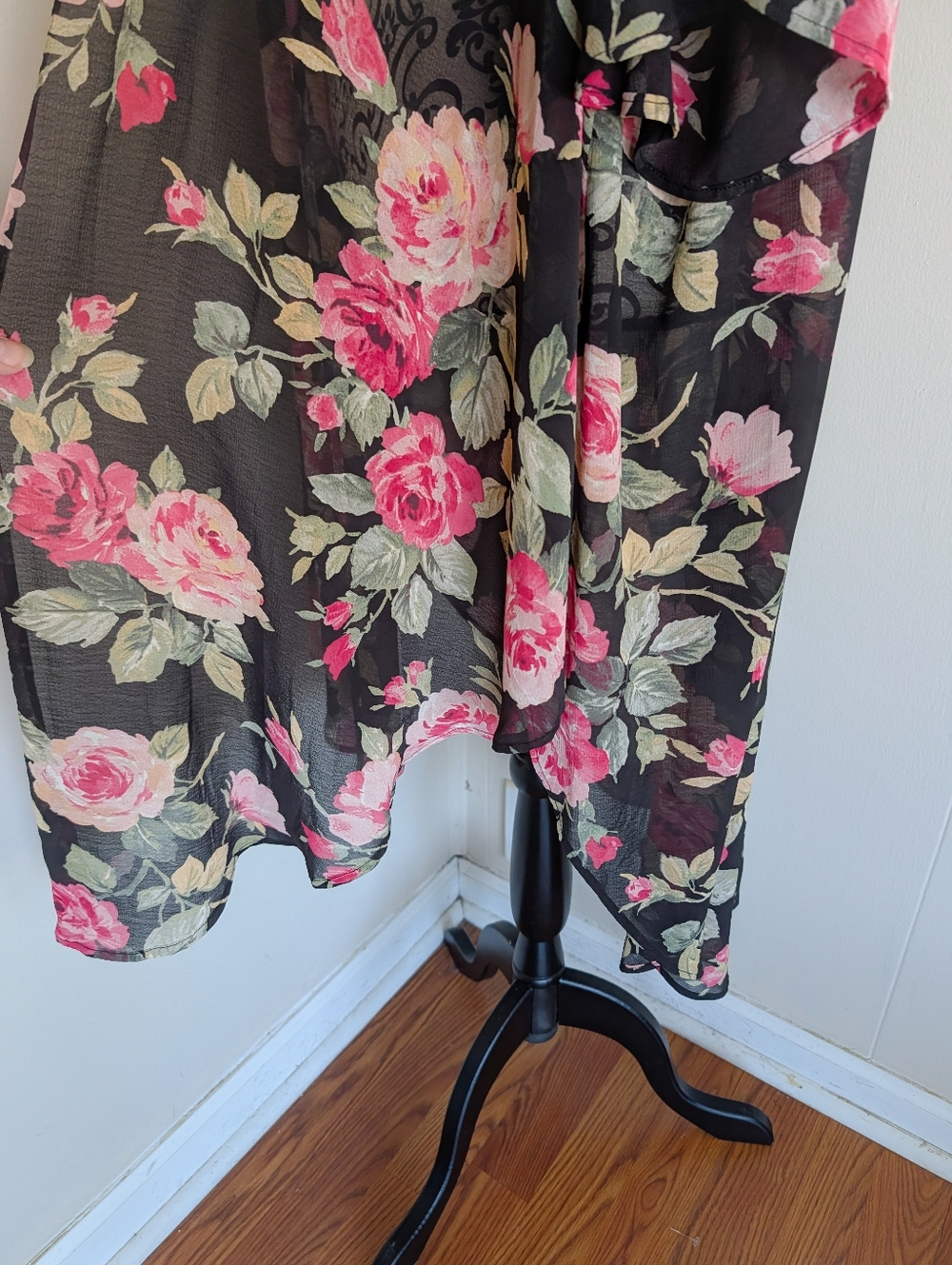 Torrid Textured Floral Print Chiffon Kimono - Picture 3 of 5